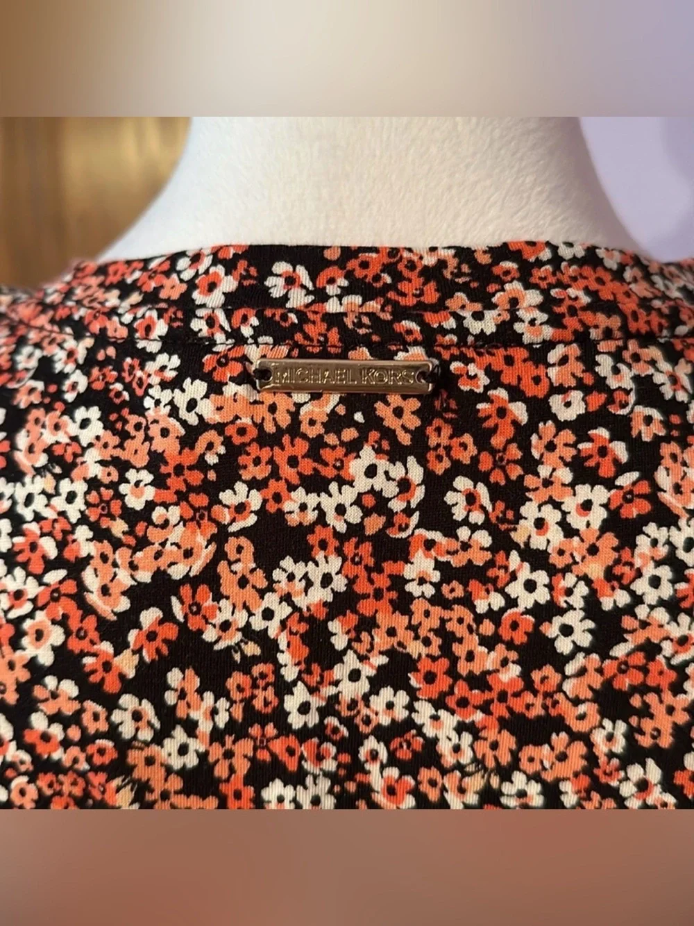 Michael Kors Floral Short-Sleeve Blouse in Coral and Black size SM EUC